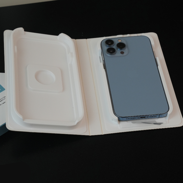 محافظ صفحه نمایش گوشی موبایل مدل آسان نصب شو مناسب iphone 16 Pro Max